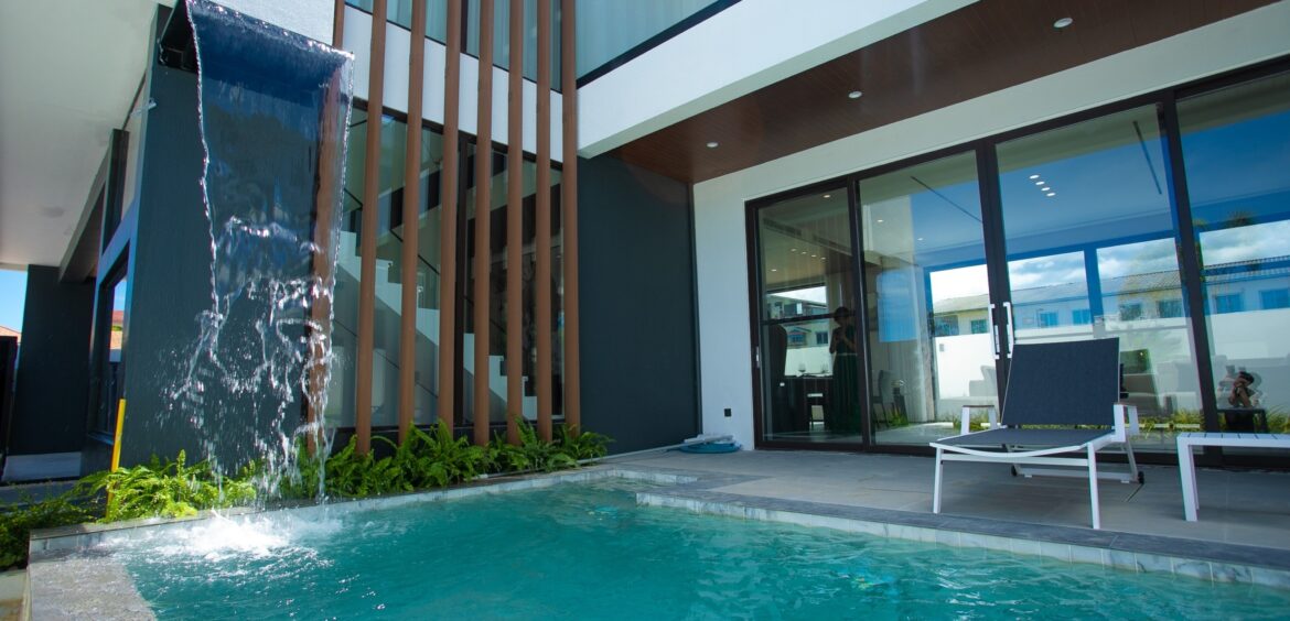 Lavender Pool Villas
